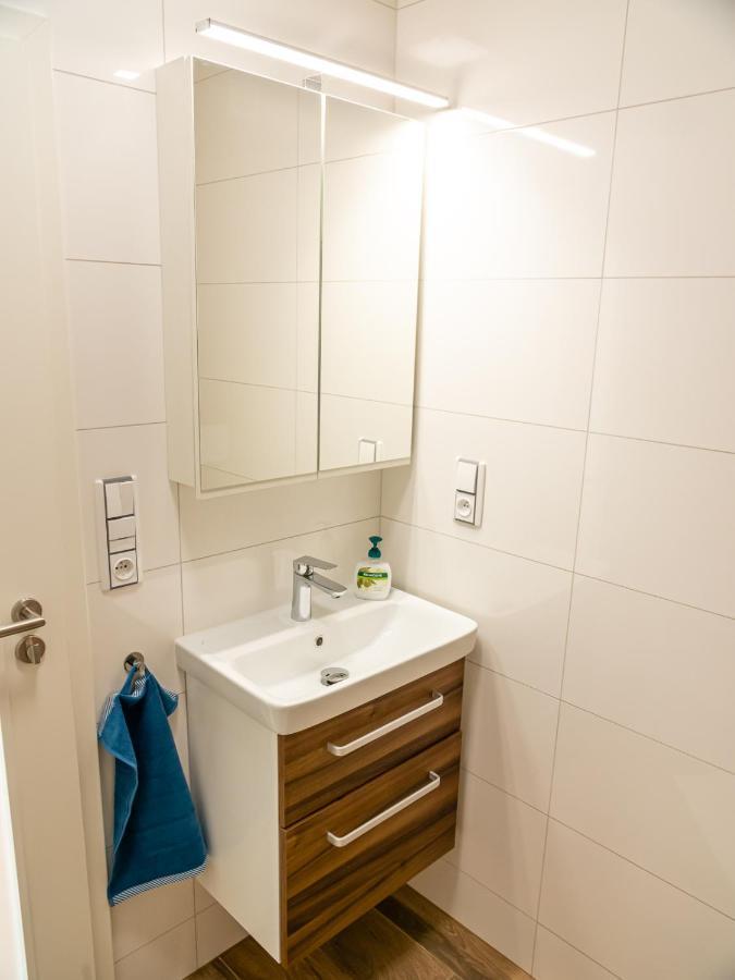 Gemini Apartment *